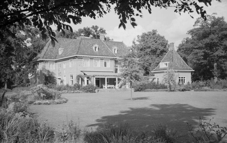 Beukenhorst CC Brabant Bekijken Het Zuiden 1953 copy 768x485