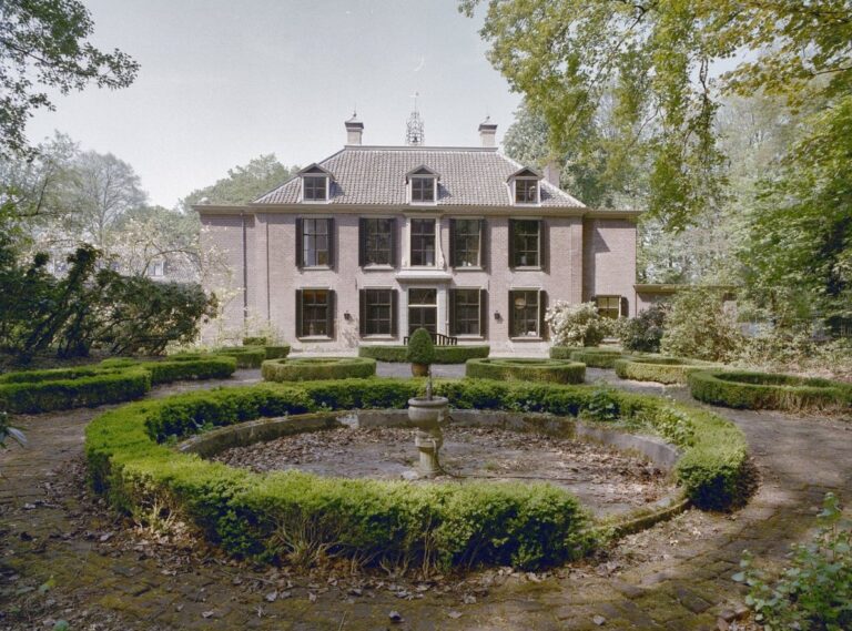 De Menthenberg CC Van Galen Rijksdienst voor het Cultureel Erfgoed copy 768x569