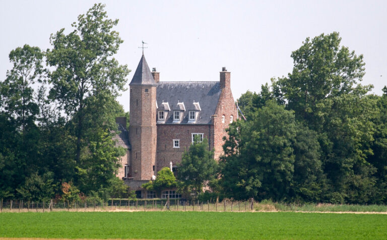Het Hoge Huis CC Foto van Albert Speelman Collectie Rijksdienst voor het Cultureel Erfgoed objectnummer 13838 54717 copy 768x476