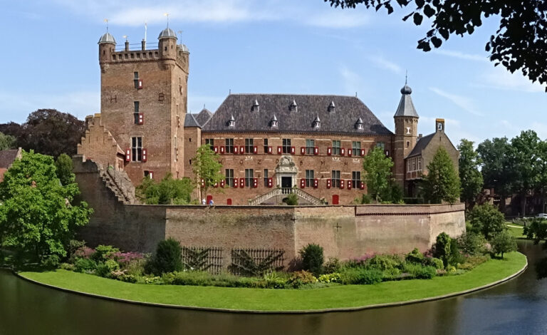 Kasteel Huis Bergh CC Pieter Delicaat copy 768x470